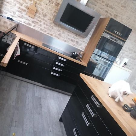Belle Chambre D'Hote Pour 2 A 4 Personnes Daire Chef-Boutonne Dış mekan fotoğraf